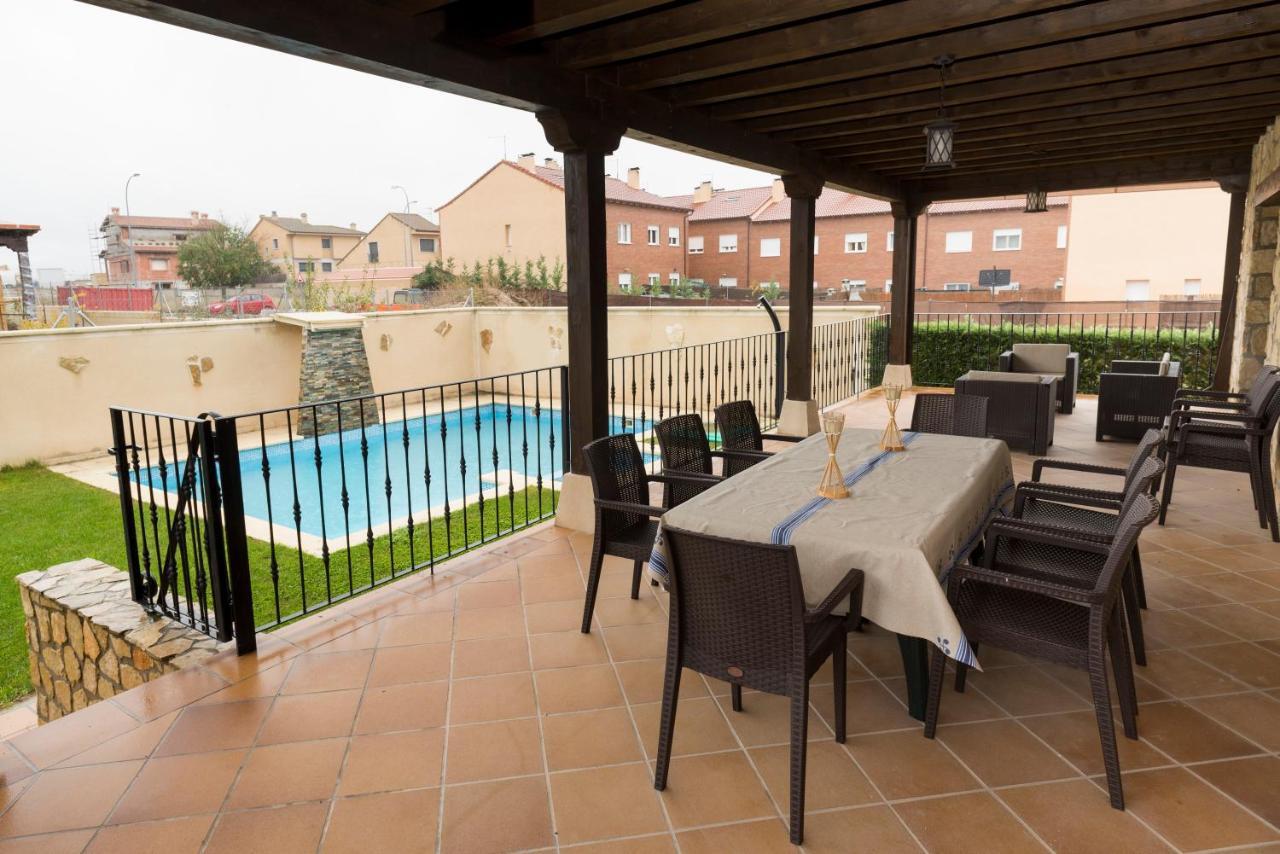 La Casa De Anver Villa La Lastrilla Bagian luar foto