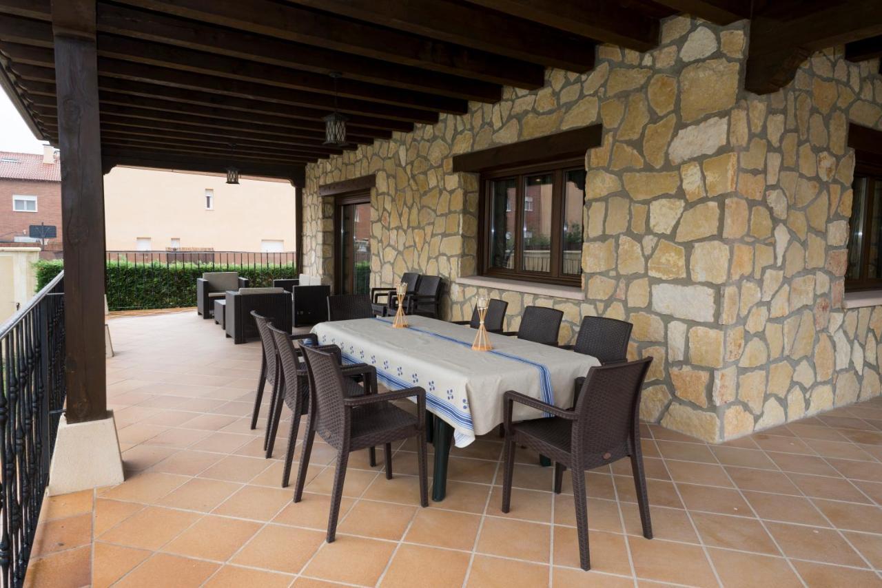 La Casa De Anver Villa La Lastrilla Bagian luar foto